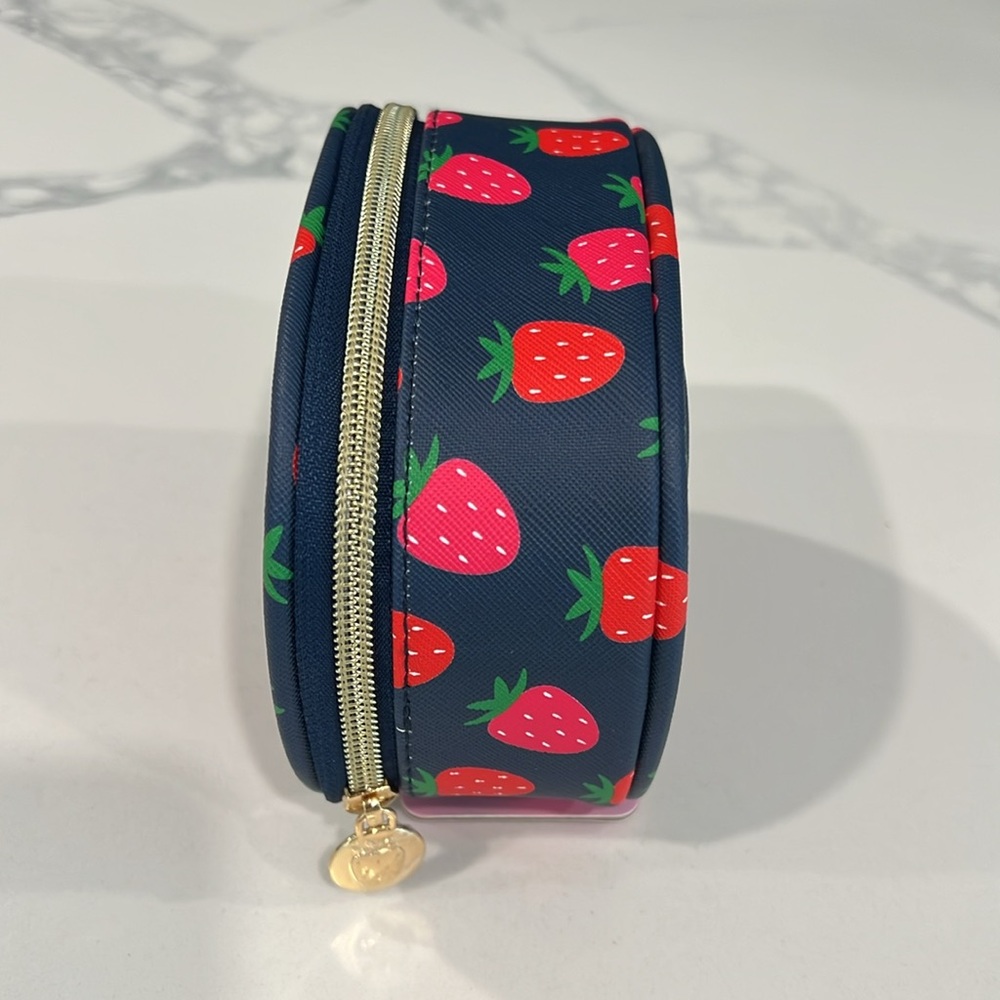 🍓💊CUTE  🍓💊 Case.. - Picture 7 of 12